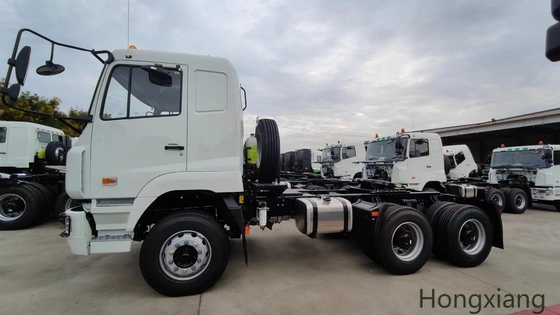Segment zware vrachtwagen Sinotruk HOWO7 6X4 trekker vrachtwagen voor lage jongen Dolly lowbed trailer