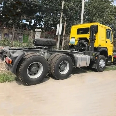 6X4 wiel F3000 trekker vrachtwagen met 380 pk en 8,2 ton laadvermogen