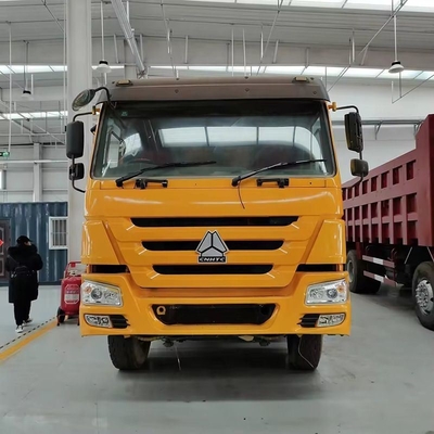 10.2 ton Gebruikte HOWO 371HP Dump Truck Rechtsrijden 8X2 Tipper Truck voor mijnbouw 30 ton