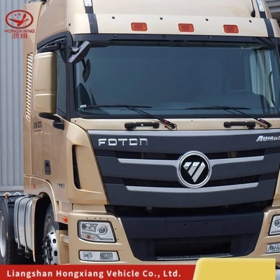 10 wiellaandrijving Traktorkop Truck met motor en bruto voertuiggewicht 5001-10000 kg