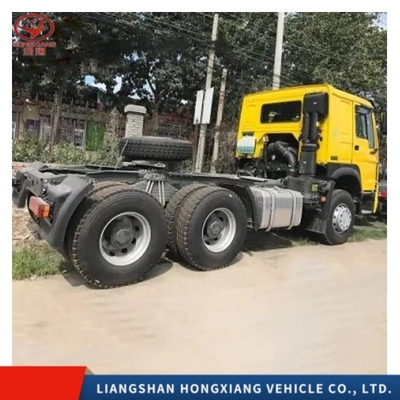6X4 Diesel Multiple Forward Gears Sinotruk HOWO Traktortruck met motorcapaciteit&gt;8L