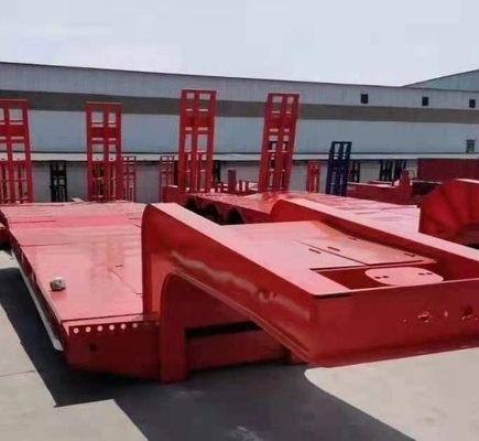 Aanpassing van tractoren voor het vervoer van voertuigen Halve aanhangwagen 13500X3000X1550 mm 3 assen 1 jaar Service na verkoop