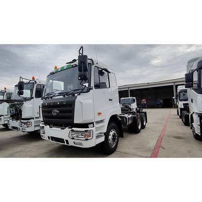 High Capacity Sinotruk 6X4 CNG Euro 5 Tractor Truck Head met GCC-certificering