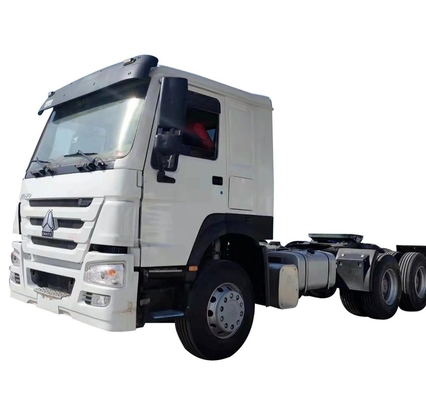 1 Jaar naverkoopservice 6X4 371HP 375 Truck Tractor Head met maximaal koppel Nm van 500-1000nm