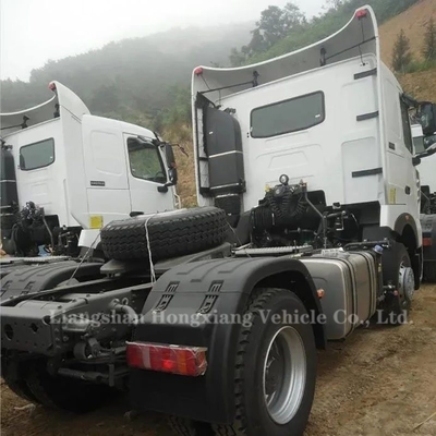 Maximaal koppel Nm 500-1000nm 4X2 6 wielen HOWO Sinotruk trekker voor de Chinese markt