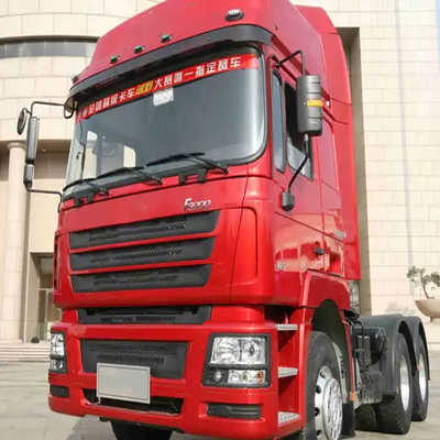 Chinese Chenglong H7 4X2 trekker vrachtwagen met een laadvermogen van 8,2 ton en GCC certificering