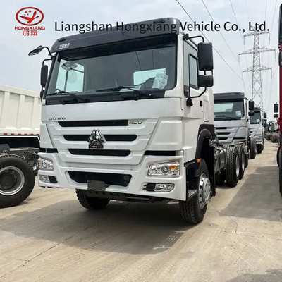 Sinotruk Sitrak zware handgestuurde trekkertruck met een motorcapaciteit&gt; 8L