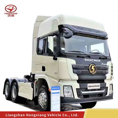8.2 ton ECE-gecertificeerde zware vrachtwagens Diesel-tractoren met een grote motorcapaciteit