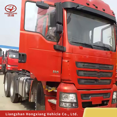 6×4 aandrijflijn HOWO Traktortruck met sterke kracht en stoelen