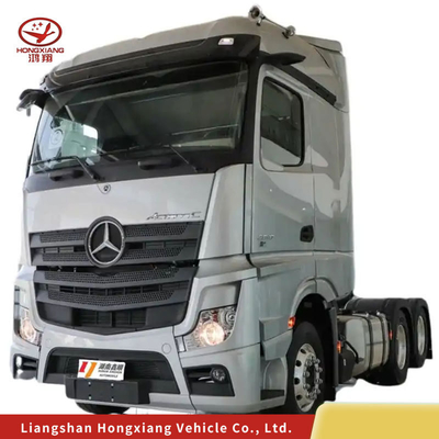 6×4 Man Engine High Horsepower Traktor Truck met betaalbaar en buisloze bandenontwerp