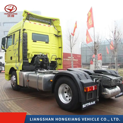 Sinotruk zware vrachtwagen segment trekkerkop met dieselmotor en aanpassing