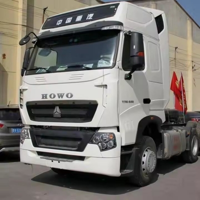 HOWO T7 trekker met handruimte en bruto voertuiggewicht 5001-10000 kg