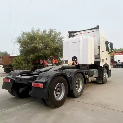 Aanpassing 8,2 ton Euro5euro6 HOWO T7 CNG-tractoren voor Chinese fabrieken