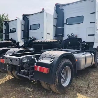 Aanpassing 8,2 ton Euro5euro6 HOWO T7 CNG-tractoren voor Chinese fabrieken