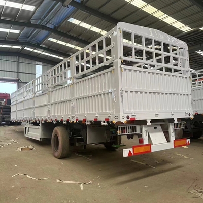 Aanpassing 3 Assen hek Cargo Semi-trailer voor Varkens Runder Vee Schapen Veeteelt