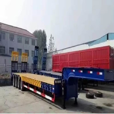 Zelfdompende laagbed-trailer met een laadvermogen van 120 ton en een zelfdompende functie