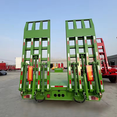 Zelfdompende laagbed-trailer met een laadvermogen van 120 ton en een zelfdompende functie