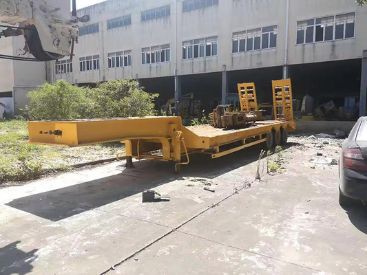 Aanpasbaar dubbele tri-as 40FT platbed chassis Halve aanhanger met platbed ontwerp