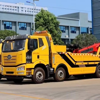 Klant prima 3 Ton Dongfeng Flatbed Rotator Tow Truck Wrecker met 4 Ton Hydraulische Lijn