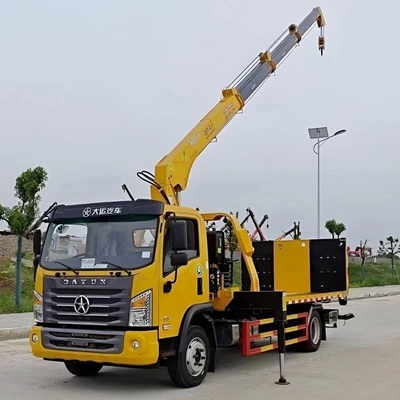 Truck Aerial Platform Werkvoertuig met grote werkmand en handgeschakelde transmissie
