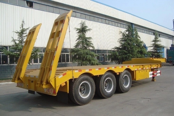 Op maat gemaakte treilers met een laag bed 3 assen voor het transport van zware graafmachines