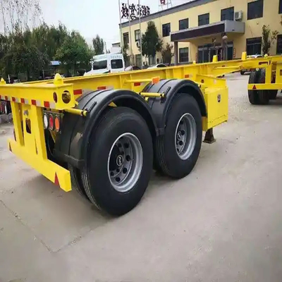 Zelfdumpingcontainerchassis voor vervoer door middel van een dubbellijnsremsysteem met immobilisatie
